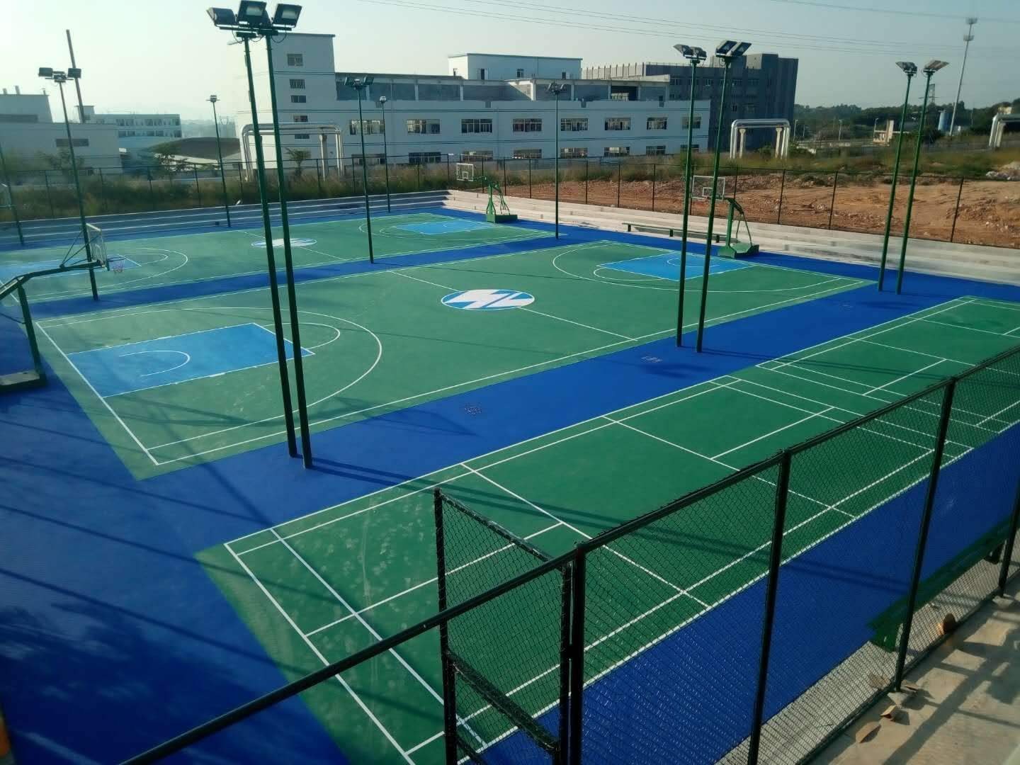 塑膠籃球場地面